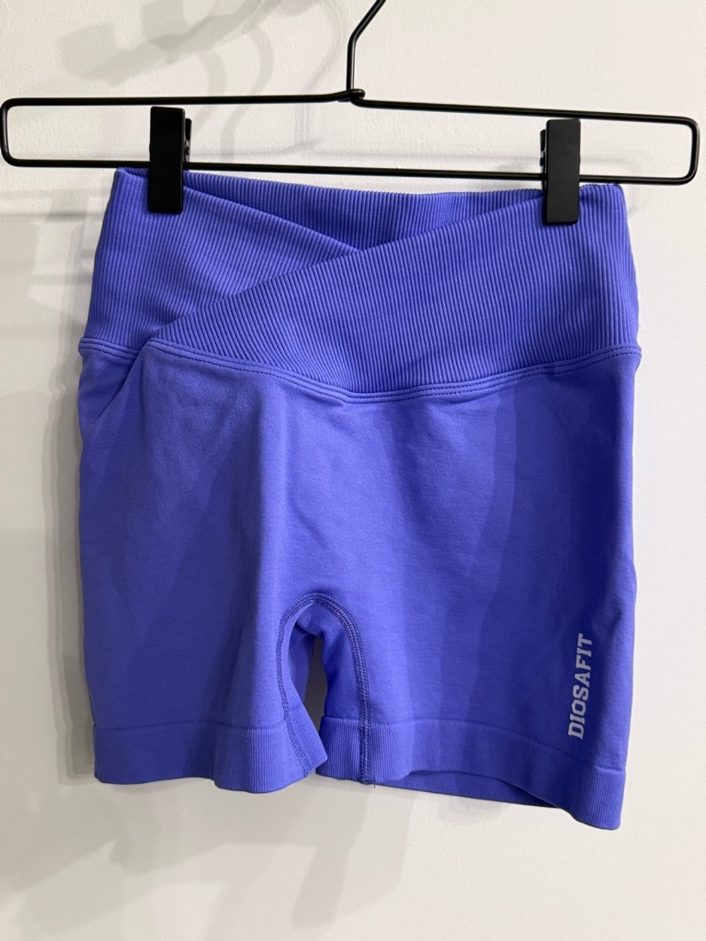 DIDASFIT Women's High-Rise booty scrunch Athletic shorts — Vivid Purple